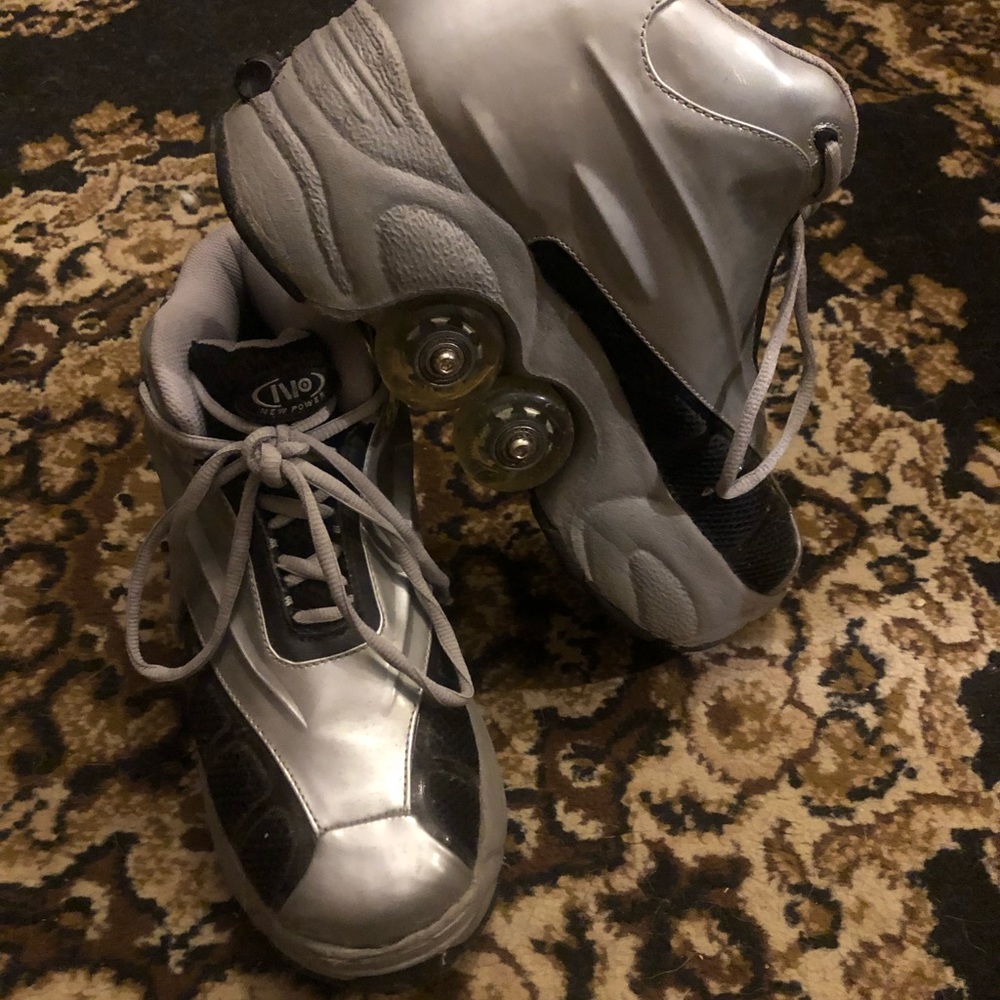 SOLD!!! Roller skate shoes !!